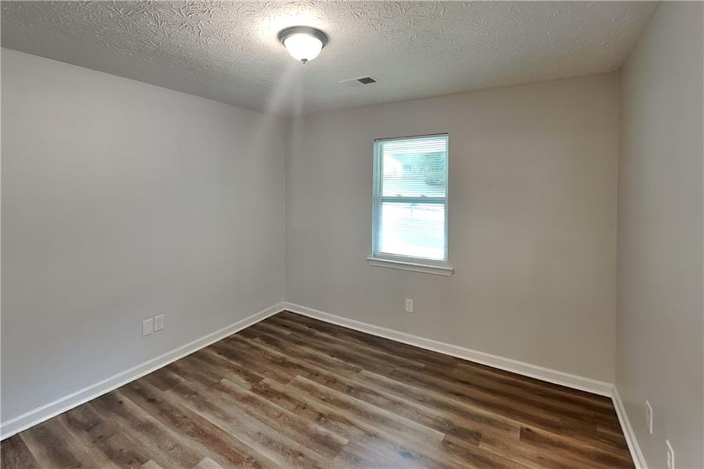3 bedroom, 2 bathroom, 1,097 sq ft single family residence for rent at 25 Mountain Court, Covington, GA 30016 for $1,760 a month — photo 6