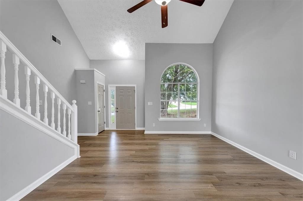 3 bedroom, 3 bathroom, 1,864 sq ft single family residence for sale at 110 Carriage Lake Drive, Stockbridge, GA 30281 — photo 3
