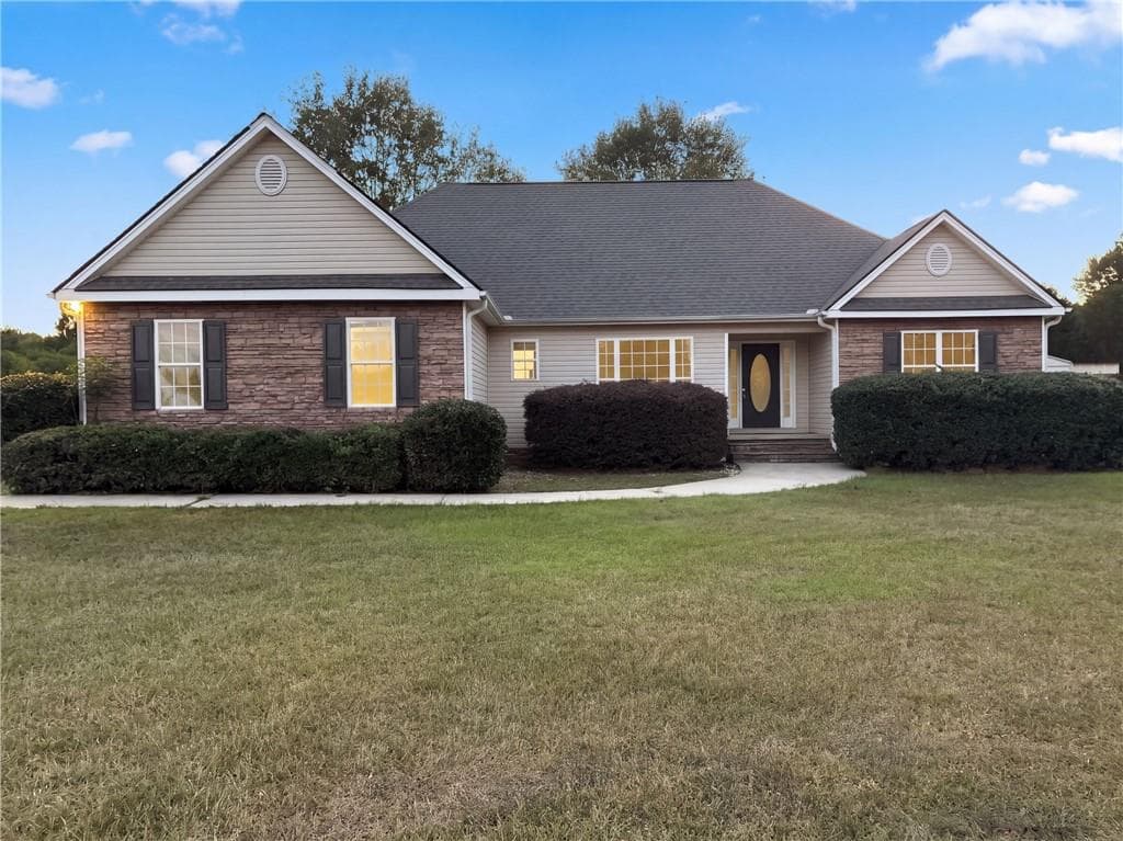 3 bedroom, 2 bathroom, 1,839 sq ft single family residence for sale at 2506 Etheridge Mill Road, Griffin, GA 30224