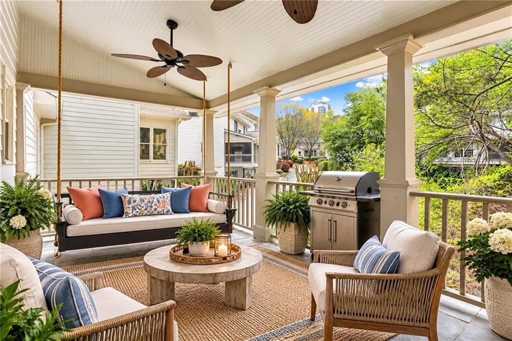 4 bedroom, 3 bathroom, 2,311 sq ft townhouse for sale at 44 Pointe Terrace 44, Atlanta, GA 30339 — photo 3