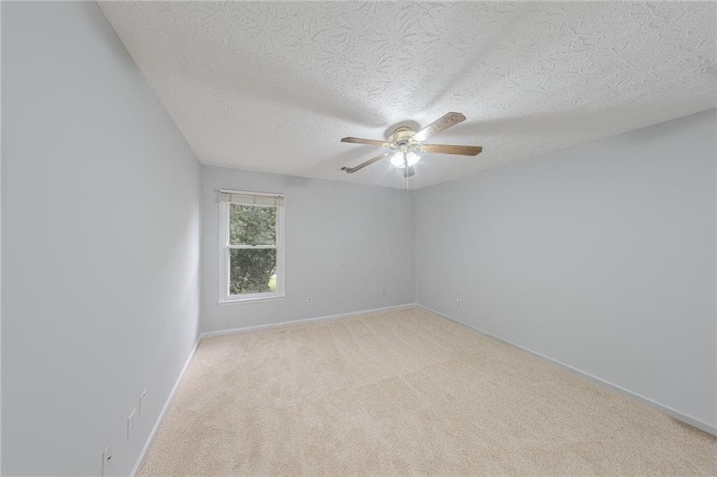 4 bedroom, 3 bathroom, 2,736 sq ft single family residence for rent at 722 Thornapple Trail, Lawrenceville, GA 30046 for $2,350 a month — photo 10