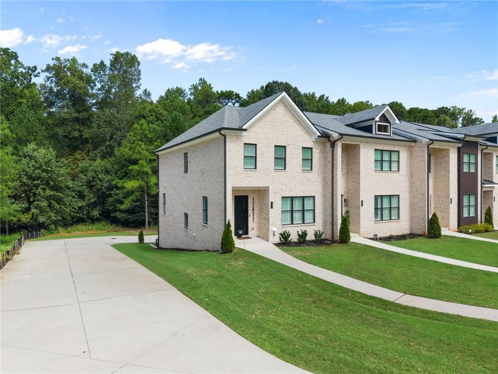 4 bedroom, 4 bathroom, 2,713 sq ft townhouse for rent at 157 Brush Creek Court, Stockbridge, GA 30281 for $4,200 a month — photo 4