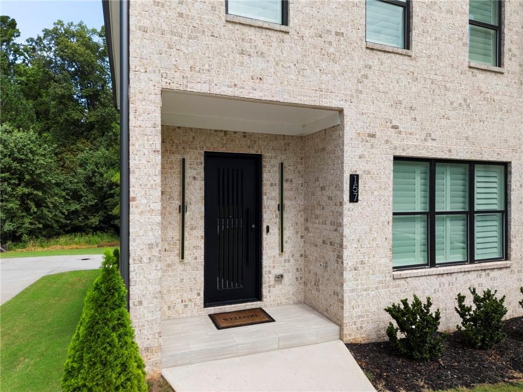 4 bedroom, 4 bathroom, 2,713 sq ft townhouse for rent at 157 Brush Creek Court, Stockbridge, GA 30281 for $4,200 a month — photo 5