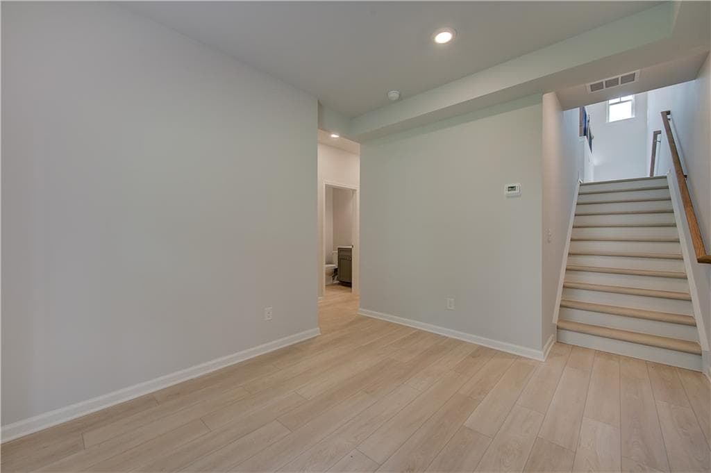 4 bedroom, 4 bathroom, 2,288 sq ft townhouse for sale at 3008 Daybreak Lane, Newnan, GA 30265 — photo 4