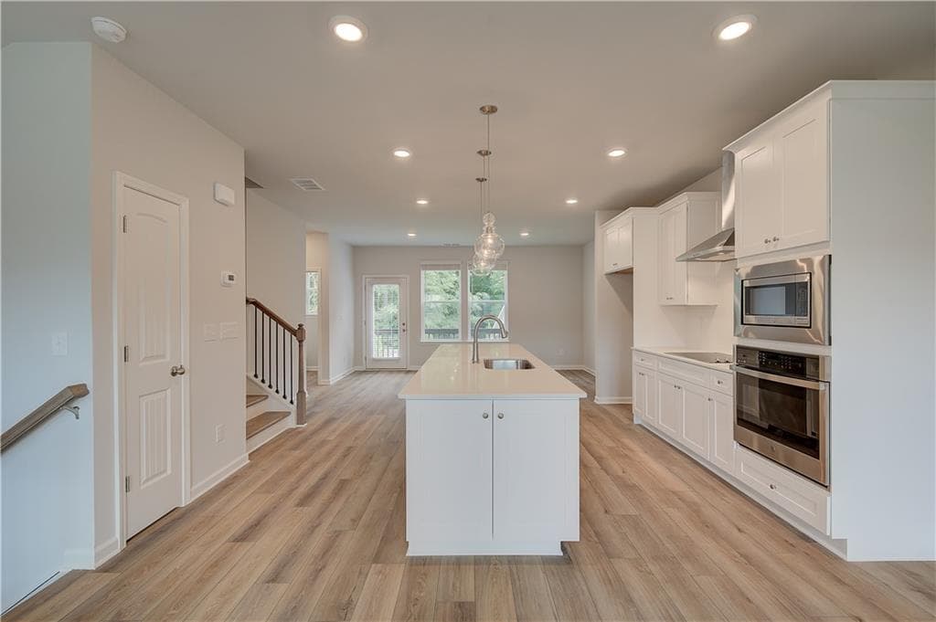 3 bedroom, 4 bathroom, 2,288 sq ft townhouse for sale at 3006 Daybreak Lane, Newnan, GA 30265 — photo 9