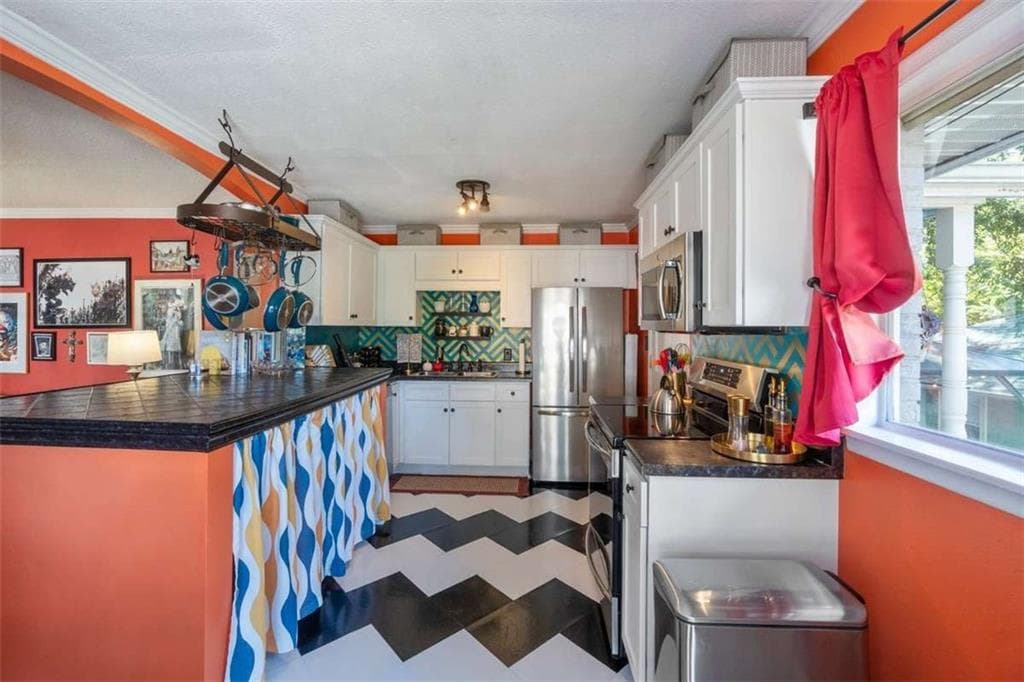 3 bedroom, 2 bathroom, 1,092 sq ft single family residence for sale at 457 Kendrick Avenue, Atlanta, GA 30315 — photo 10