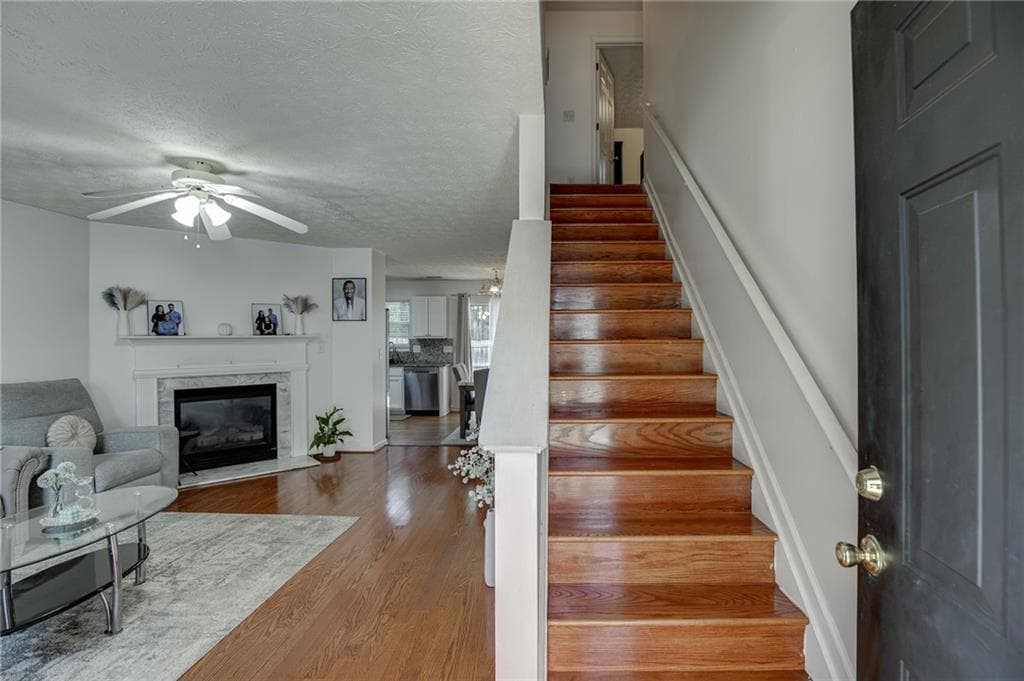 4 bedroom, 3 bathroom, 1,593 sq ft single family residence for sale at 2365 Delfern Drive, Lawrenceville, GA 30044 — photo 4