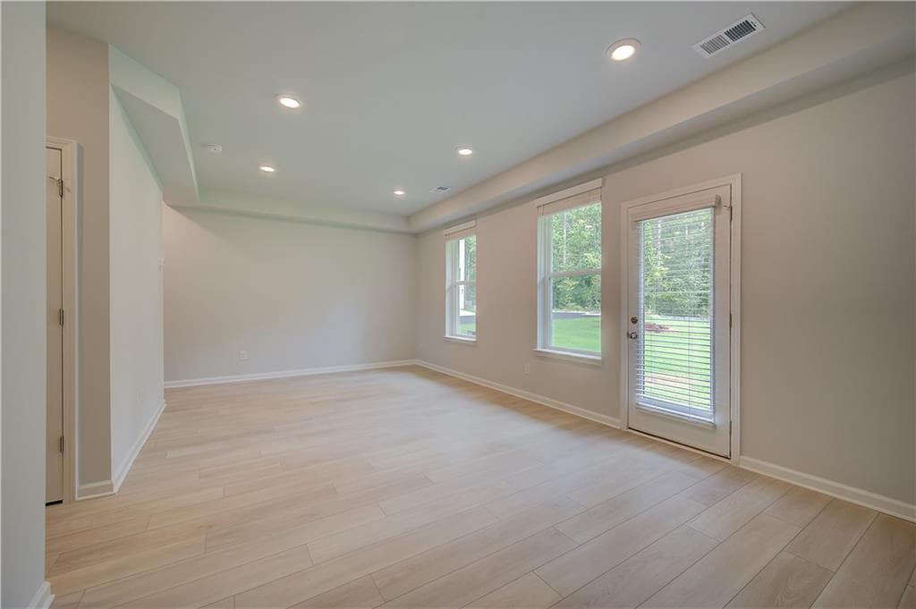 3 bedroom, 4 bathroom, 2,280 sq ft townhouse for sale at 3004 Daybreak Lane, Newnan, GA 30265 — photo 6