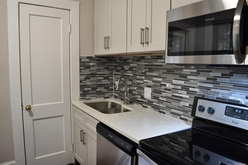 1 bedroom, 1 bathroom, 500 sq ft condominium for rent at 856 Ponce de Leon Avenue 5A, Atlanta, GA 30306 for $1,295 a month — photo 5