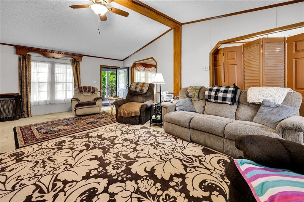 4 bedroom, 3 bathroom, 2,500 sq ft single family residence under contract at 5442 Willow Wind Court, Social Circle, GA 30025 — photo 8