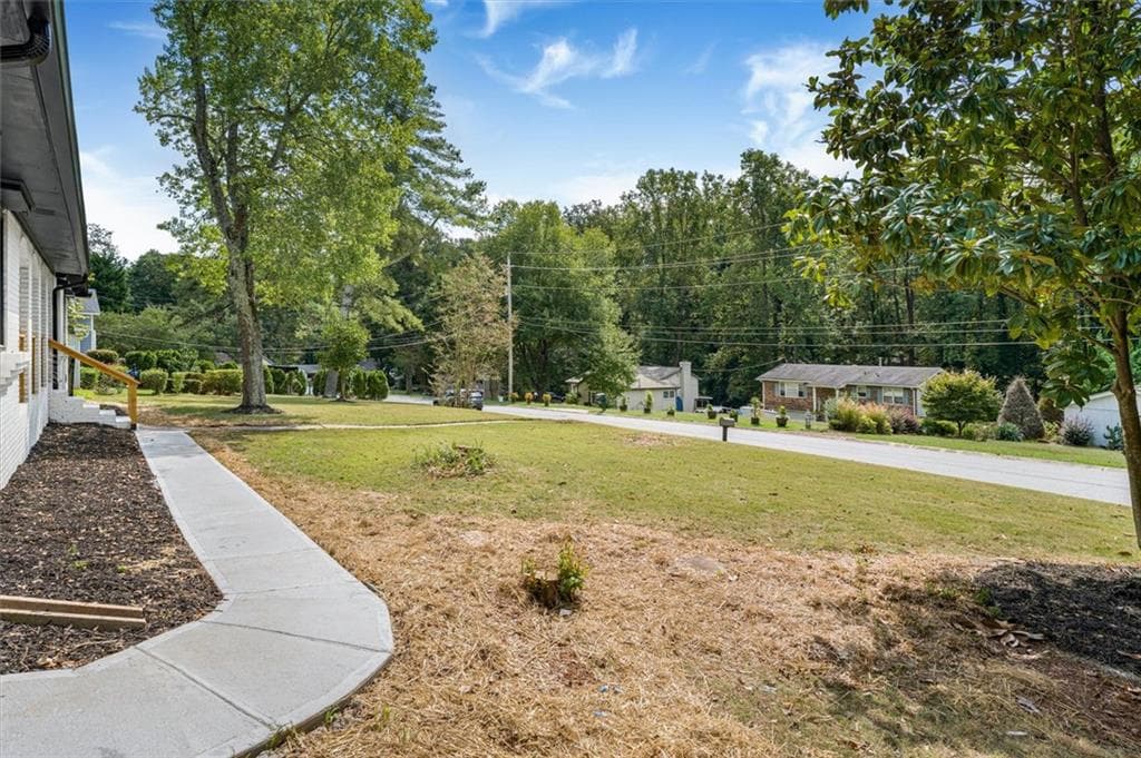 4 bedroom, 3 bathroom, 2,290 sq ft single family residence under contract at 56 Simpson Drive, Kennesaw, GA 30144 — photo 6
