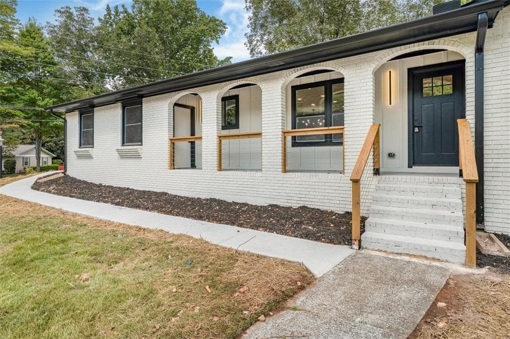 4 bedroom, 3 bathroom, 2,290 sq ft single family residence under contract at 56 Simpson Drive, Kennesaw, GA 30144 — photo 8