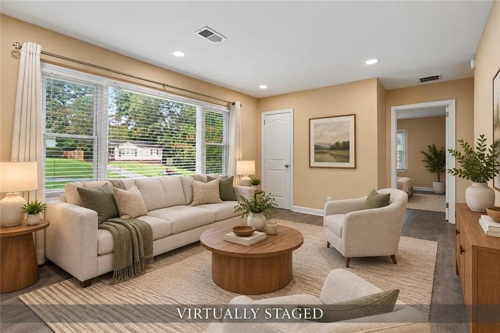 2 bedroom, 1 bathroom, 916 sq ft single family residence for sale at 1764 Lee Street, Decatur, GA 30035 — photo 3