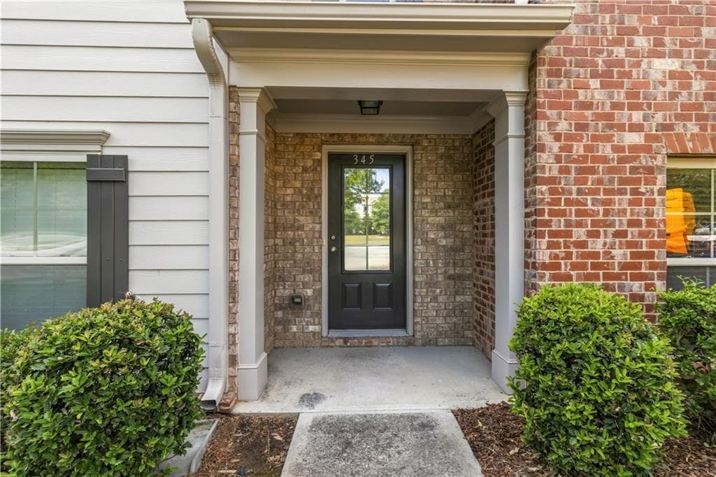 3 bedroom, 4 bathroom, 1,744 sq ft townhouse for sale at 345 Sand Bay Drive 293, South Fulton, GA 30331 — photo 4