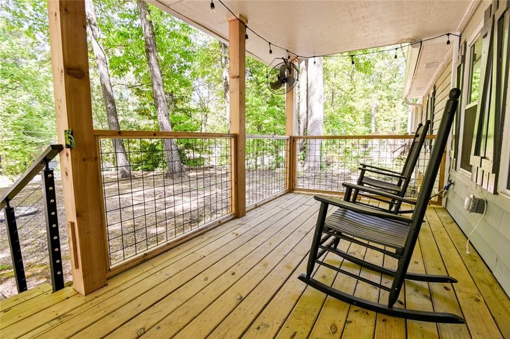 3 bedroom, 2 bathroom, 1,240 sq ft single family residence for sale at 3997 Stacy Lane, Snellville, GA 30039 — photo 5
