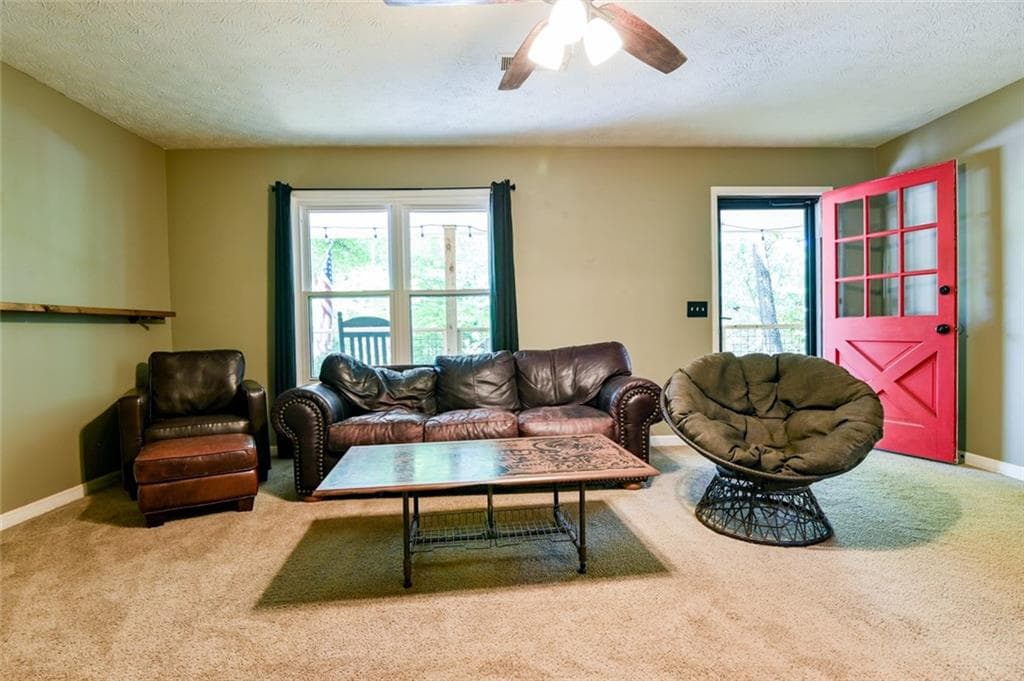 3 bedroom, 2 bathroom, 1,240 sq ft single family residence for sale at 3997 Stacy Lane, Snellville, GA 30039 — photo 8