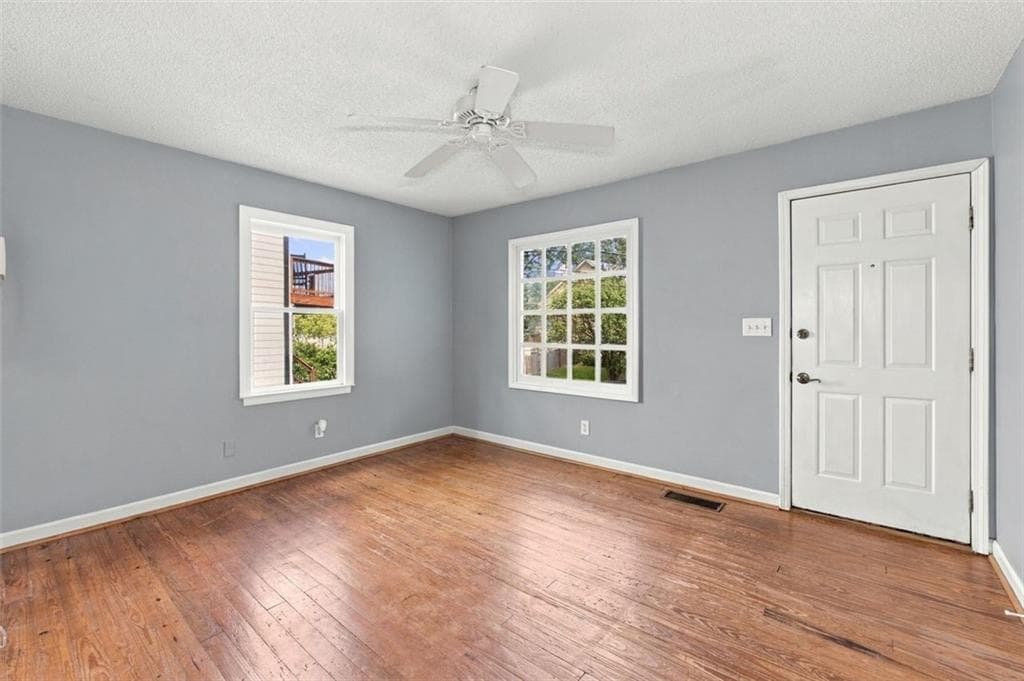 3 bedroom, 2 bathroom, 1,102 sq ft single family residence for sale at 2640 Apple Valley Road, Brookhaven, GA 30319 — photo 8