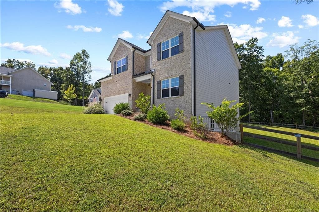 3 bedroom, 3 bathroom, 2,550 sq ft single family residence for sale at 285 Shoals Trail, Dallas, GA 30132 — photo 3