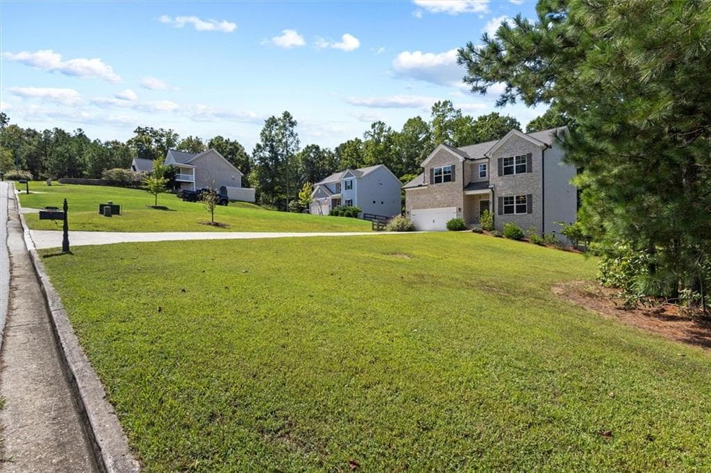 3 bedroom, 3 bathroom, 2,550 sq ft single family residence for sale at 285 Shoals Trail, Dallas, GA 30132 — photo 4