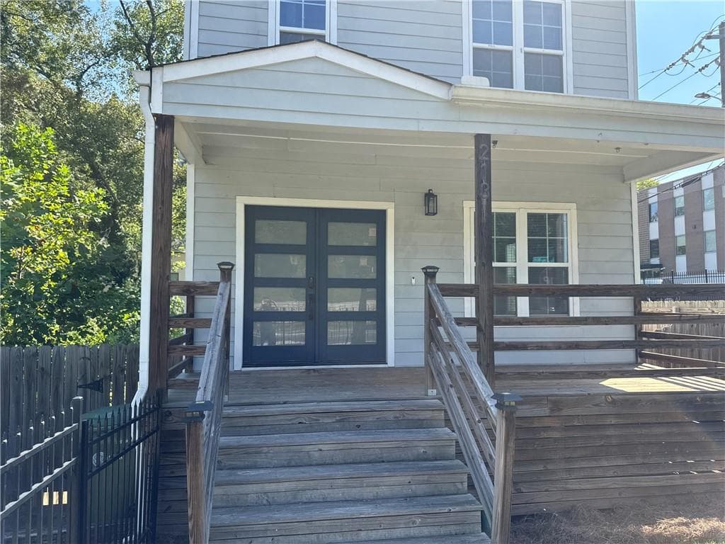 4 bedroom, 4 bathroom, 1,840 sq ft single family residence for sale at 213 Joseph E Lowery Boulevard, Atlanta, GA 30314