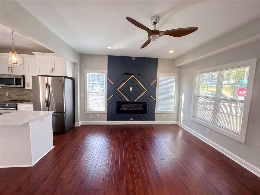 4 bedroom, 4 bathroom, 1,840 sq ft single family residence for sale at 213 Joseph E Lowery Boulevard, Atlanta, GA 30314 — photo 3