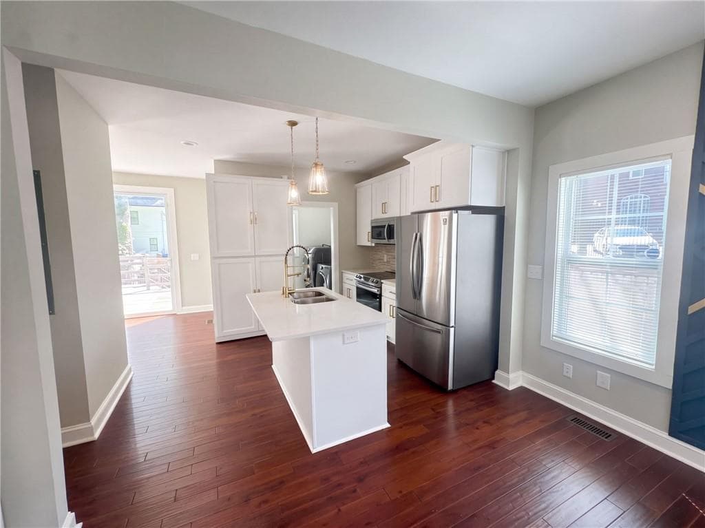 4 bedroom, 4 bathroom, 1,840 sq ft single family residence for sale at 213 Joseph E Lowery Boulevard, Atlanta, GA 30314 — photo 6