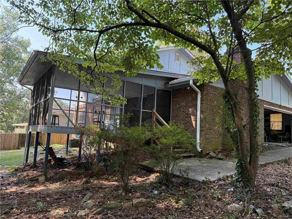 4 bedroom, 3 bathroom, 2,354 sq ft single family residence for sale at 406 OHERN Court, Stone Mountain, GA 30088 — photo 8