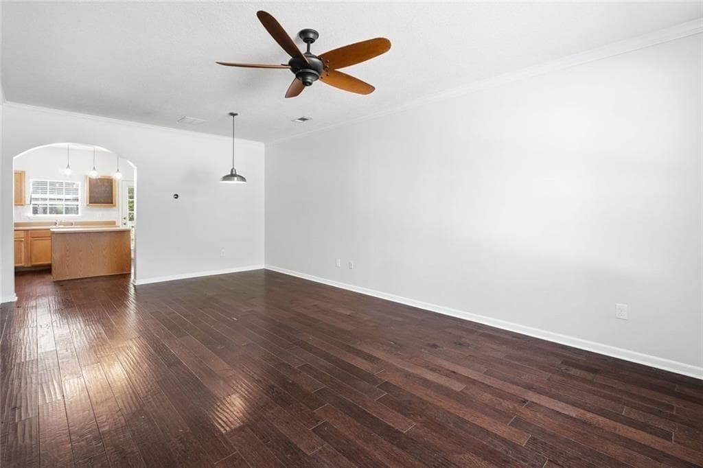 2 bedroom, 3 bathroom, 1,260 sq ft townhouse for sale at 2086 Del Lago Circle, Kennesaw, GA 30152 — photo 5