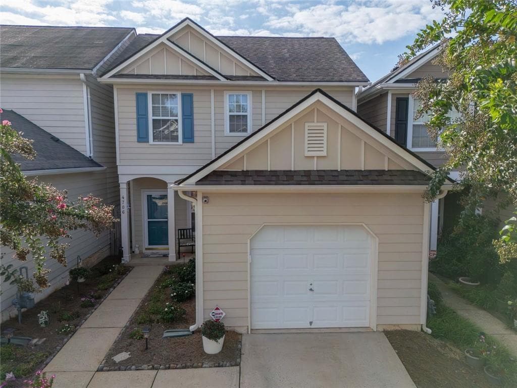 3 bedroom, 3 bathroom, 1,248 sq ft single family residence for sale at 4706 Autumn Rose Trail, Oakwood, GA 30566