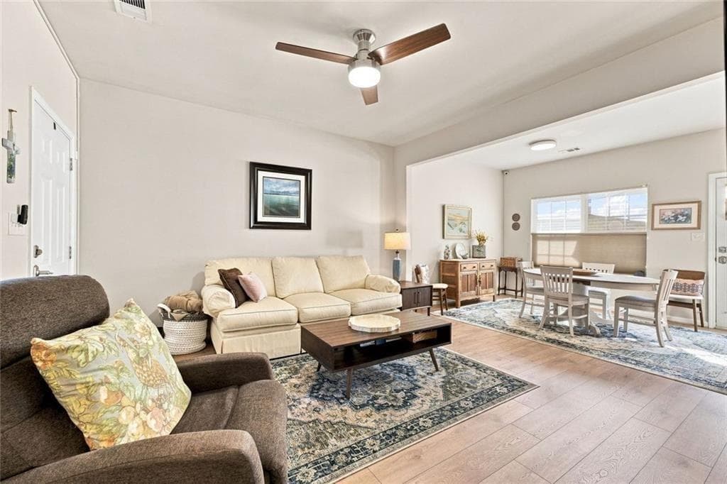 3 bedroom, 3 bathroom, 1,248 sq ft single family residence for sale at 4706 Autumn Rose Trail, Oakwood, GA 30566 — photo 5