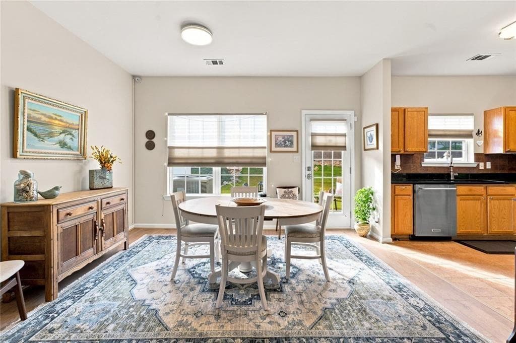 3 bedroom, 3 bathroom, 1,248 sq ft single family residence for sale at 4706 Autumn Rose Trail, Oakwood, GA 30566 — photo 8