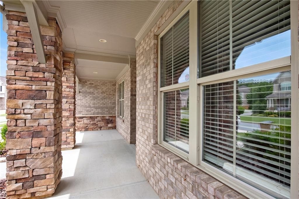 4 bedroom, 4 bathroom, 3,079 sq ft single family residence under contract at 2605 Alpine Terrace, Cumming, GA 30041 — photo 4