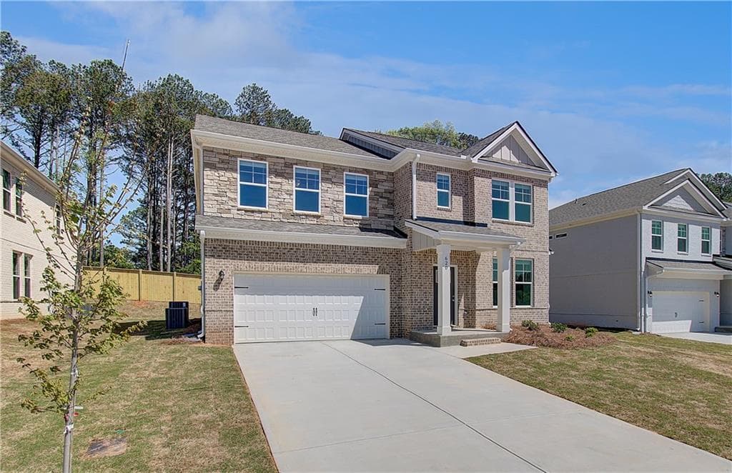 4 bedroom, 3 bathroom, 2,463 sq ft single family residence for sale at 636 Leafy Branch Way, Mcdonough, GA 30253 — photo 3