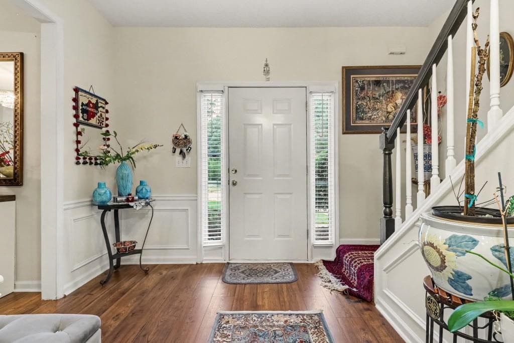 4 bedroom, 3 bathroom, 2,378 sq ft single family residence for sale at 5905 Haterleigh Drive, Johns Creek, GA 30005 — photo 4
