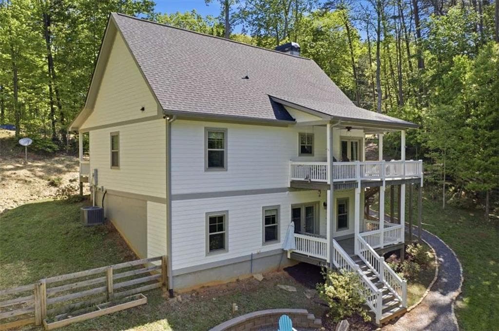 3 bedroom, 3 bathroom, 1,819 sq ft single family residence for sale at 4956 Burnt Mountain Road, Ellijay, GA 30536 — photo 3