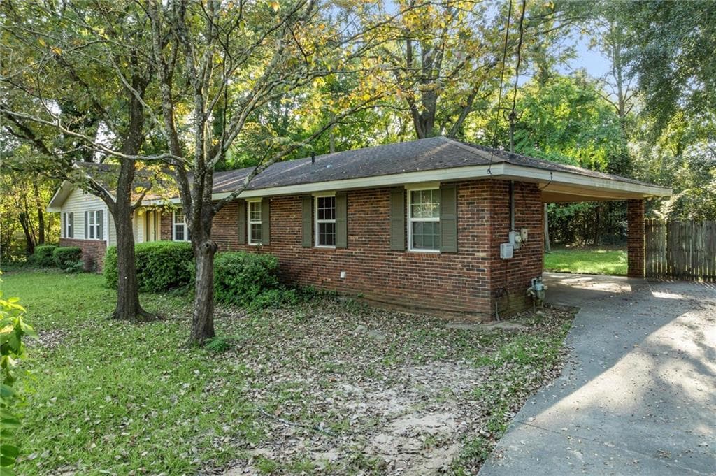 3 bedroom, 2 bathroom, 1,670 sq ft single family residence for sale at 607 Hardeman Avenue, Fort Valley, GA 31030 — photo 4
