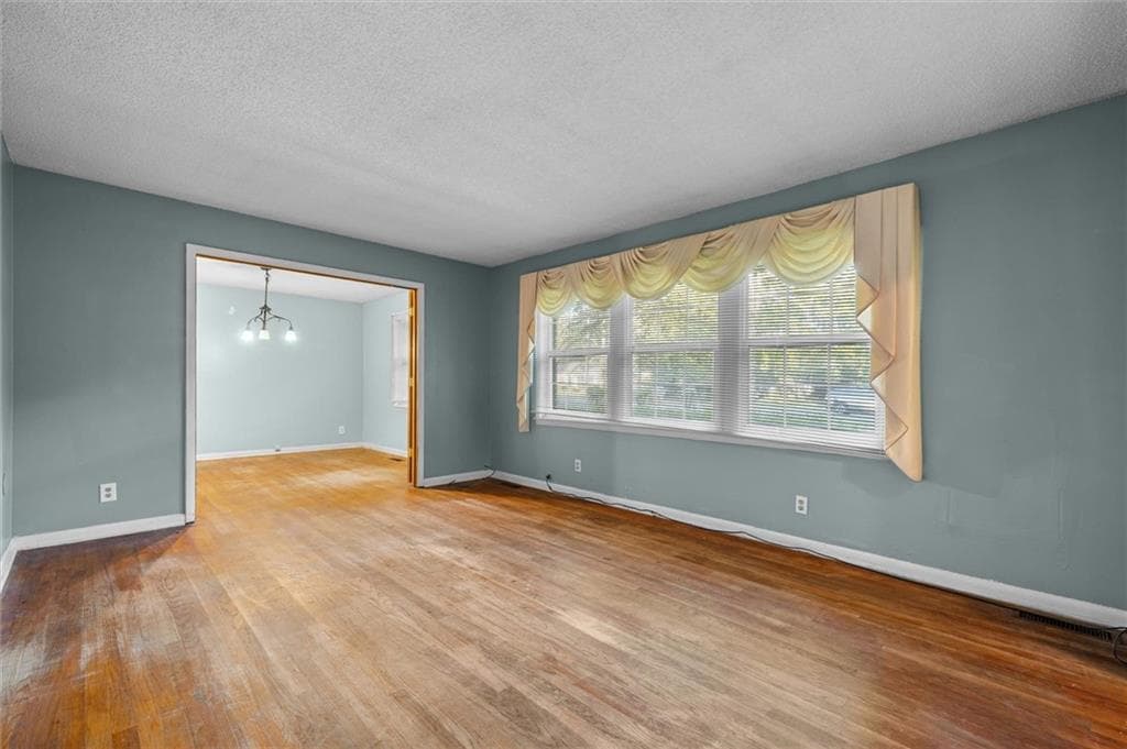 3 bedroom, 2 bathroom, 1,670 sq ft single family residence for sale at 607 Hardeman Avenue, Fort Valley, GA 31030 — photo 8