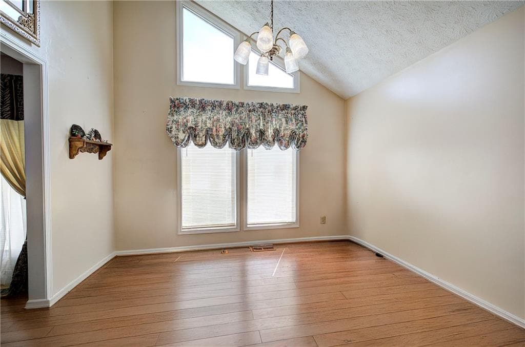 4 bedroom, 3 bathroom, 2,190 sq ft single family residence for sale at 18 Gentry Drive, Cartersville, GA 30120 — photo 7
