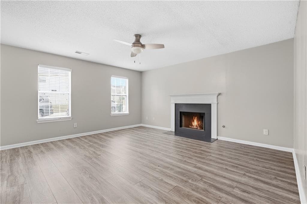3 bedroom, 3 bathroom, 1,926 sq ft single family residence for sale at 3476 Waldrop Creek Trail, Decatur, GA 30034 — photo 5