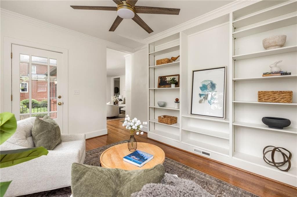 5 bedroom, 3 bathroom, 3,016 sq ft single family residence for sale at 1719 Johnson Road, Atlanta, GA 30306 — photo 3