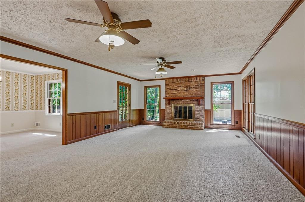 4 bedroom, 3 bathroom, 3,760 sq ft single family residence for sale at 585 Buckeye Circle, Conyers, GA 30094 — photo 3