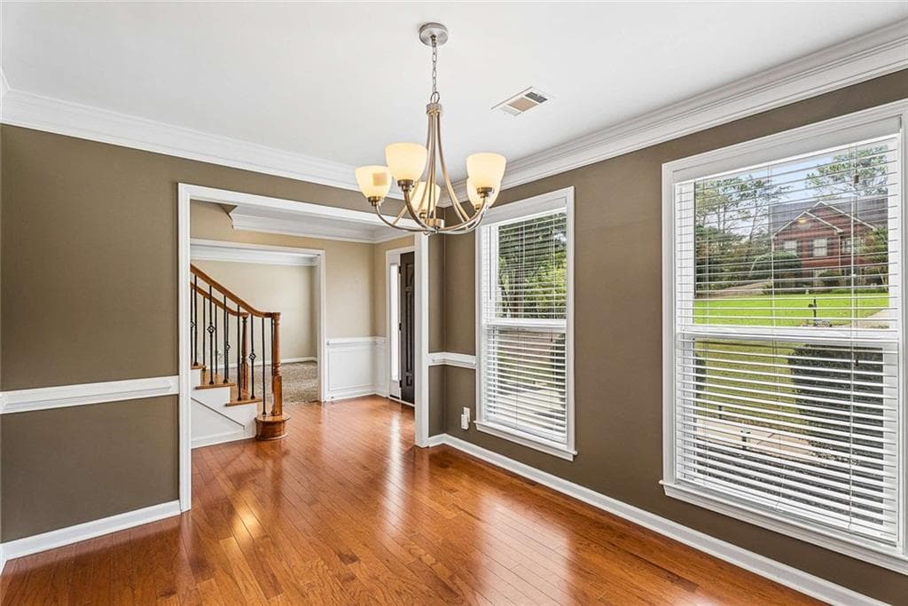 5 bedroom, 3 bathroom, 2,972 sq ft single family residence under contract at 2351 Netherstone Drive, Marietta, GA 30066 — photo 4