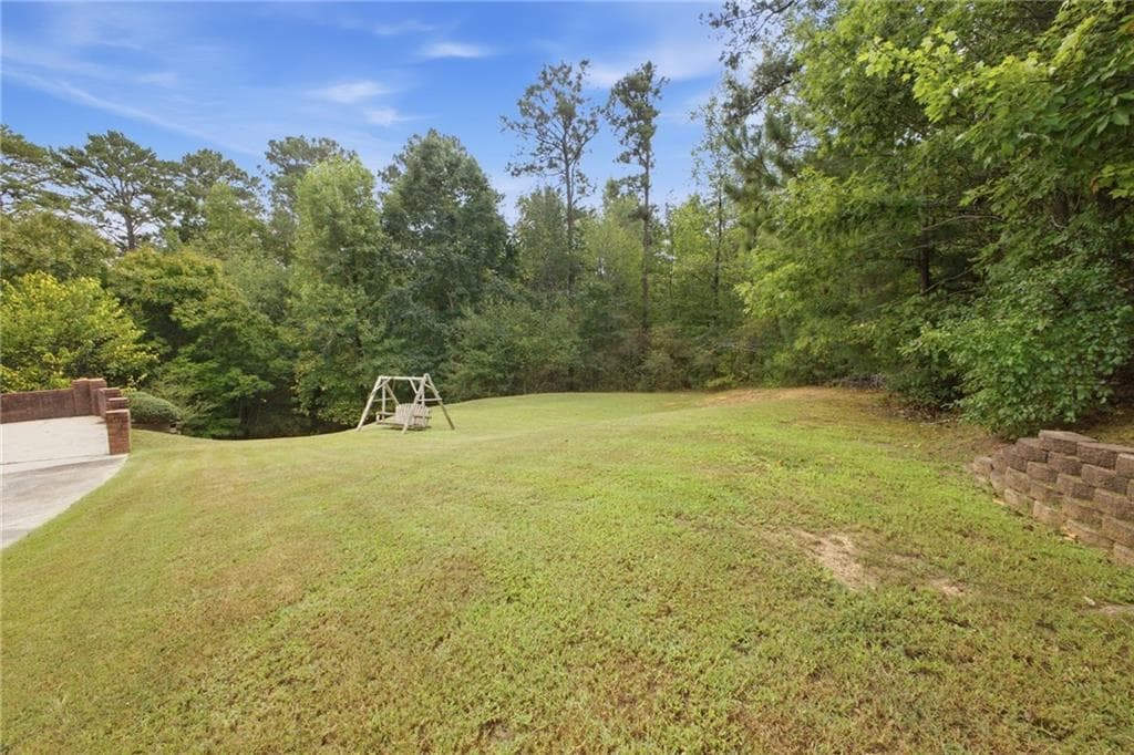 5 bedroom, 3 bathroom, 3,050 sq ft single family residence for sale at 18 College View Drive, Rome, GA 30161 — photo 6