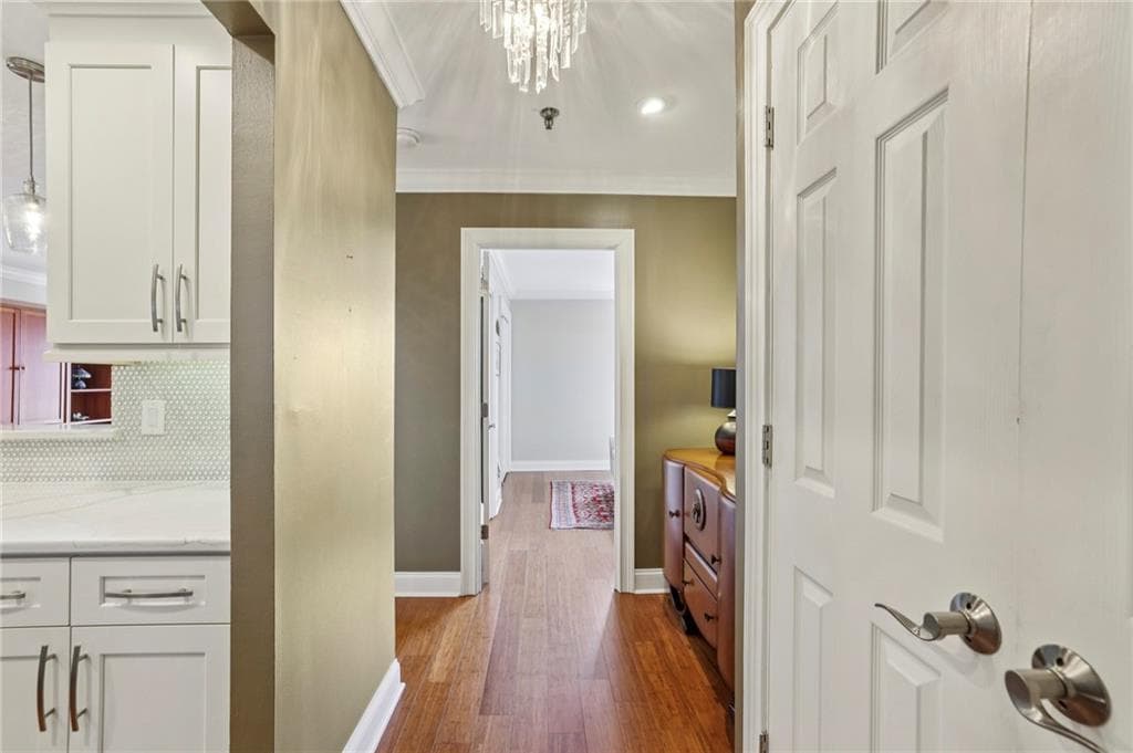 1 bedroom, 1 bathroom, 760 sq ft condominium for sale at 300 Johnson Ferry Road B804, Sandy Springs, GA 30328 — photo 5