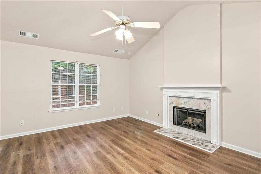 3 bedroom, 2 bathroom, 1,648 sq ft single family residence for sale at 1426 Hyde Court, Hampton, GA 30228 — photo 3