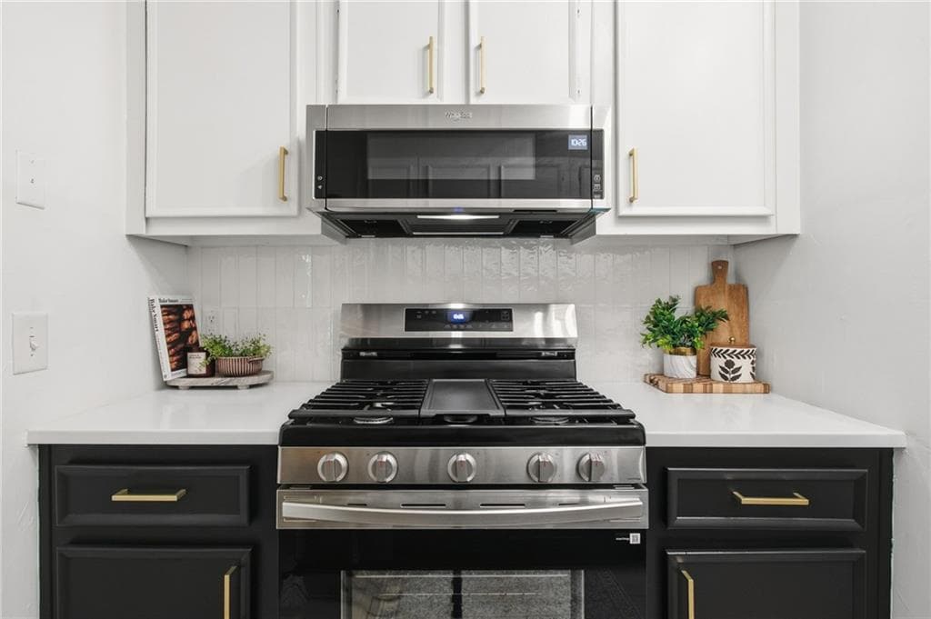 2 bedroom, 2 bathroom, 1,263 sq ft condominium for sale at 4013 Lake Pointe Circle, Roswell, GA 30075 — photo 6
