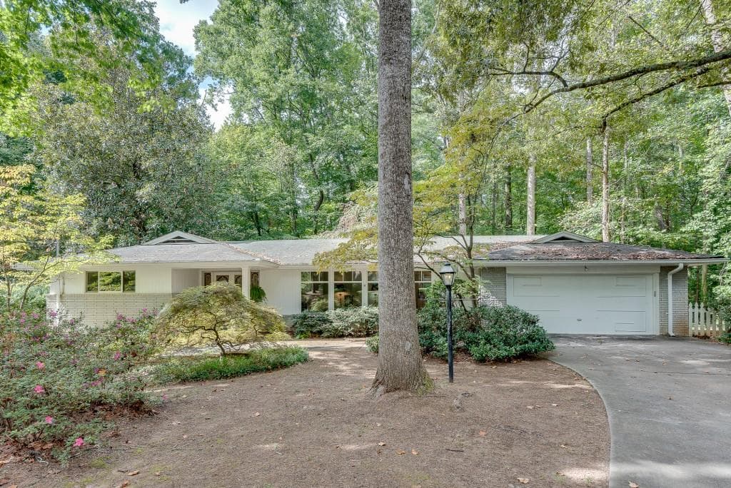 5 bedroom, 3 bathroom, 2,885 sq ft single family residence for sale at 1800 Angelique Drive, Decatur, GA 30033