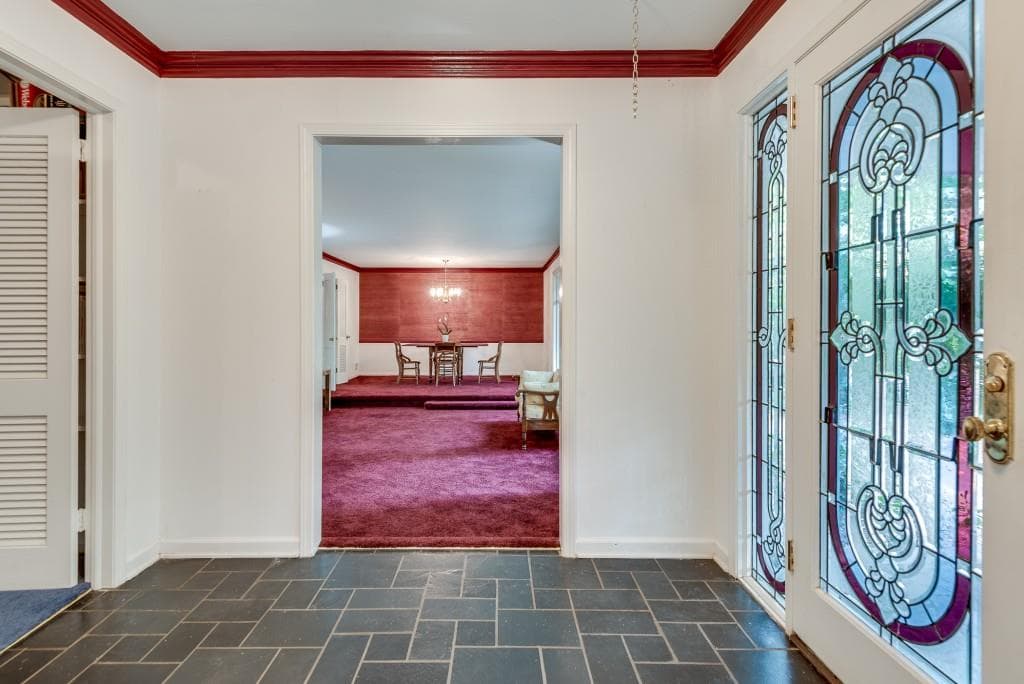 5 bedroom, 3 bathroom, 2,885 sq ft single family residence for sale at 1800 Angelique Drive, Decatur, GA 30033 — photo 4