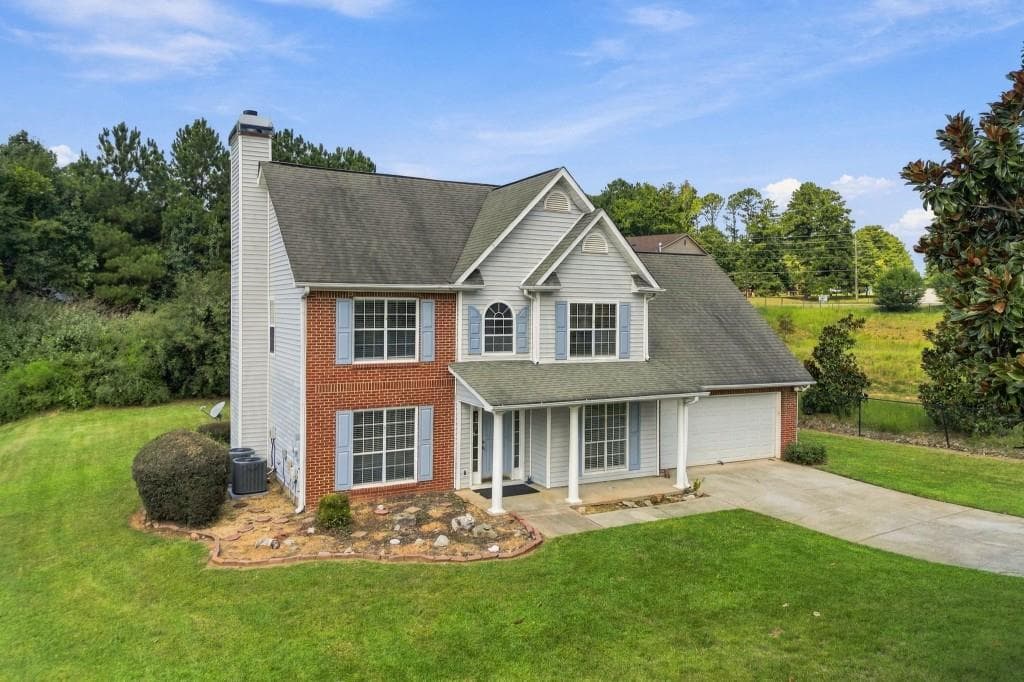4 bedroom, 3 bathroom, 2,036 sq ft single family residence for sale at 40 Summer Leigh Drive, Stockbridge, GA 30281 — photo 4