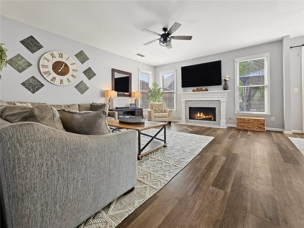 5 bedroom, 3 bathroom, 2,458 sq ft single family residence for sale at 314 Mirramont Court, Woodstock, GA 30189 — photo 8